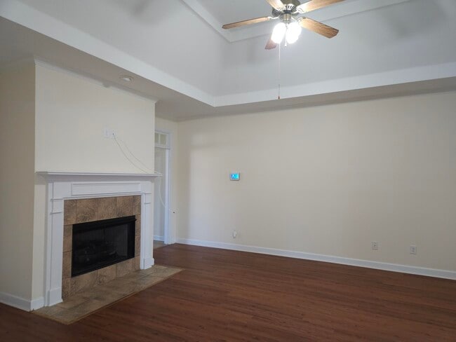 Building Photo - 619 Archard Dr