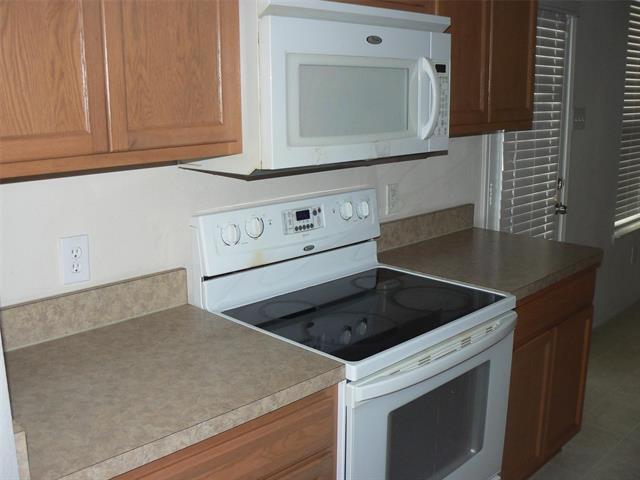 Building Photo - 1619 Northview Dr