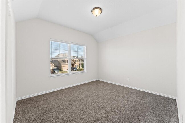 Building Photo - 31423 Elkcreek Bend Dr