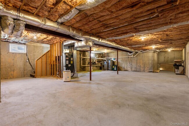 Building Photo - 243 Knollwood Ave