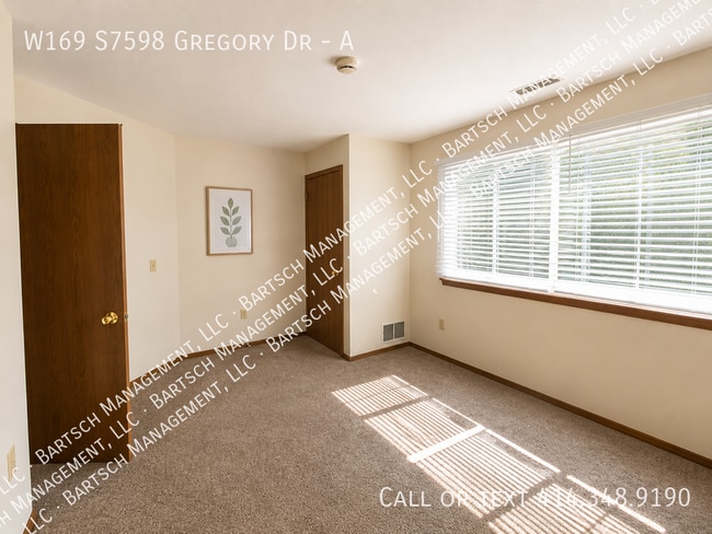 Building Photo - W169S7598-S7598 Gregory Dr