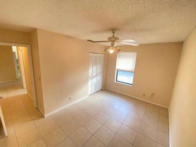 Building Photo - 1157 Hyacinth Pl