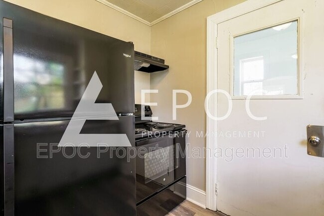 Building Photo - 401 Courtland Terrace