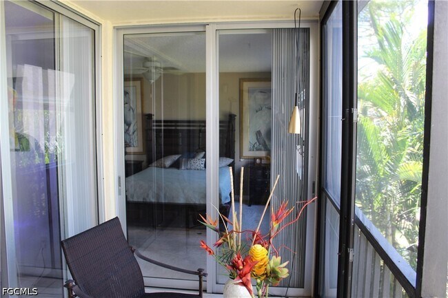 Building Photo - 25806 Cockleshell Dr