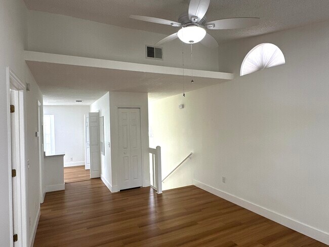 Building Photo - 6020 Scotchwood Glen