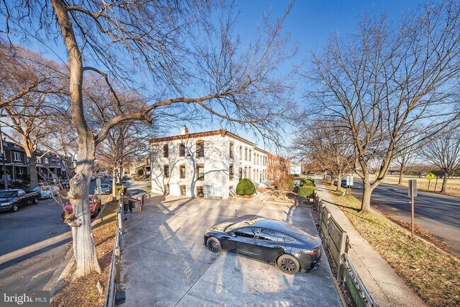 Building Photo - 300 Oklahoma Ave NE