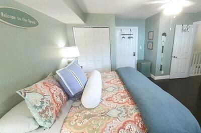 Building Photo - 353 S US Hwy 1