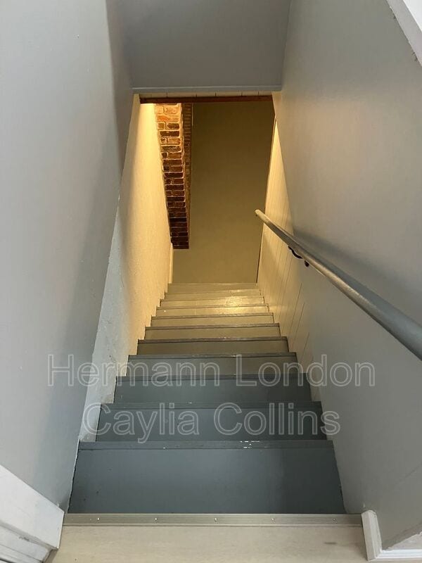 Building Photo - 10623 Landseer Dr