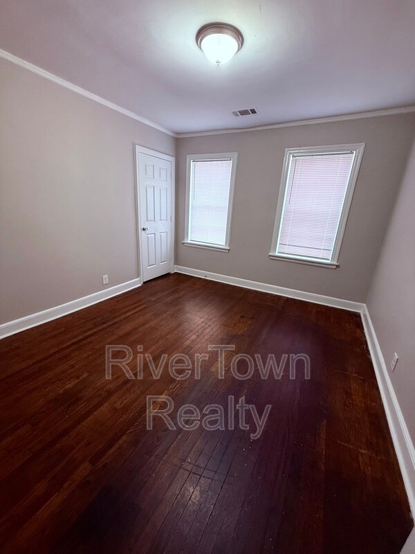 Building Photo - 1093 N Watkins St