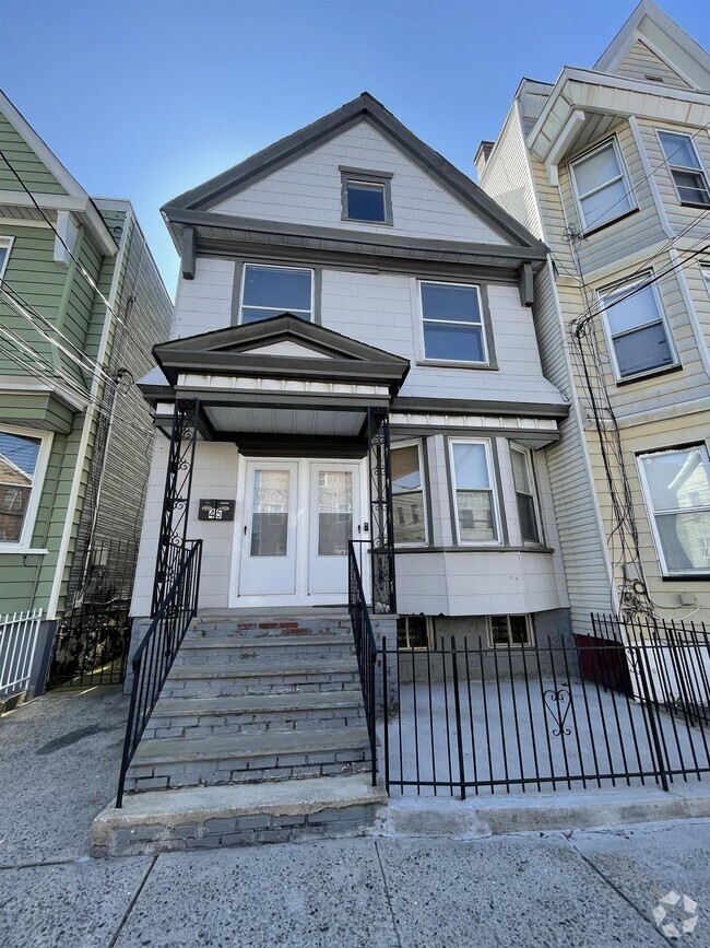 Building Photo - 45 Greenville Ave