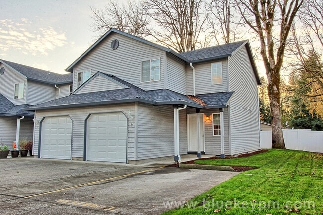 Building Photo - WDUN808