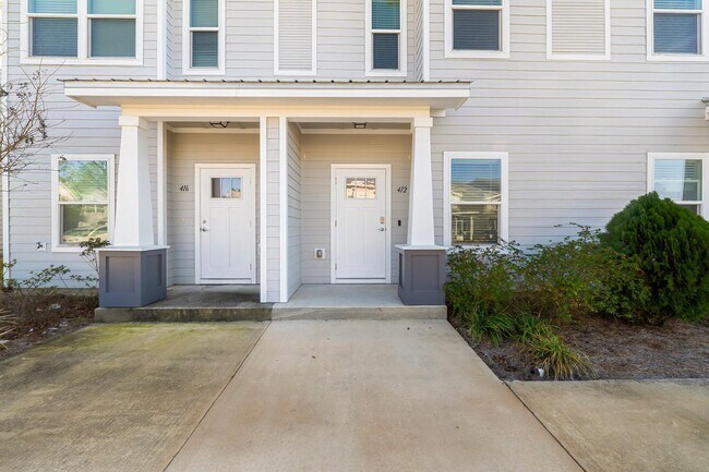 Building Photo - 118 N Sand Palm Rd