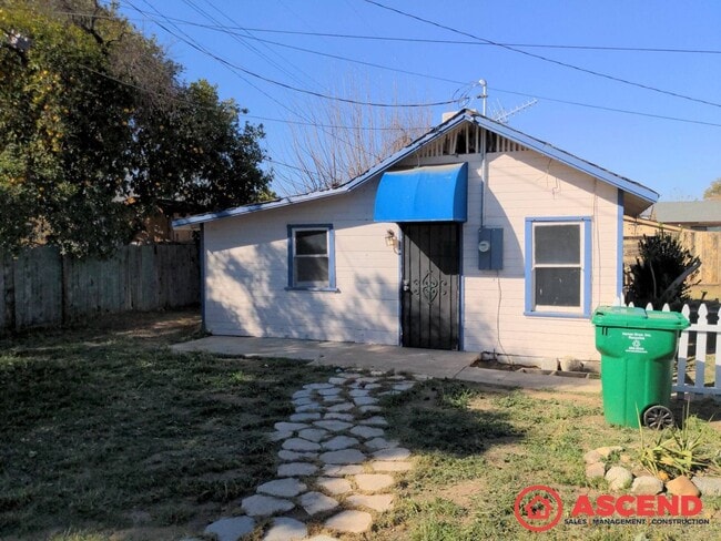 Primary Photo - 1 Bedroom 1 Bath North Bakersfield