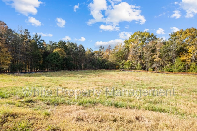 Building Photo - 709 Windage Wy