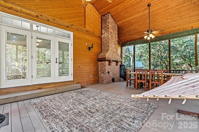 Building Photo - 8937 McDiarmid Ln