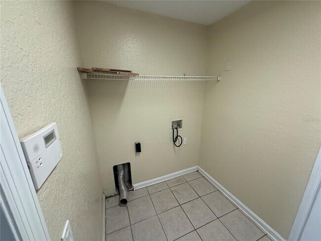 Building Photo - 2205 Granger Ave