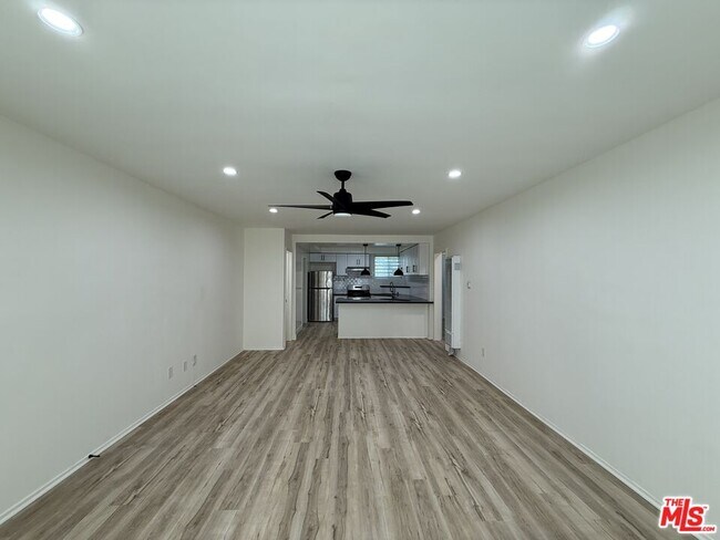 Building Photo - 25226 Loytan St