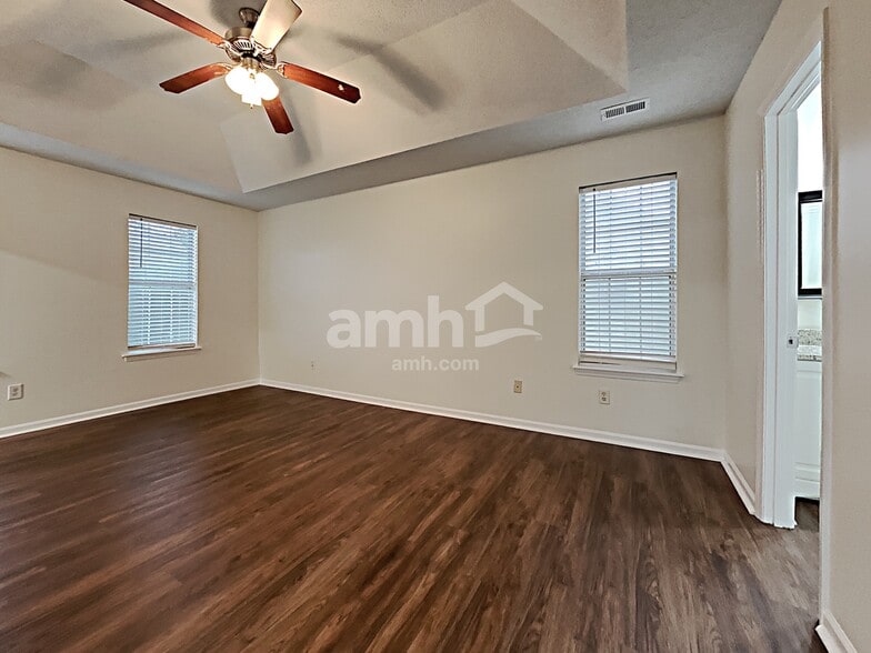 Building Photo - 14826 Rolling Sky Dr