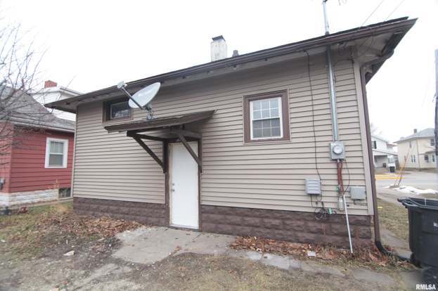 Building Photo - 1124 18th Ave