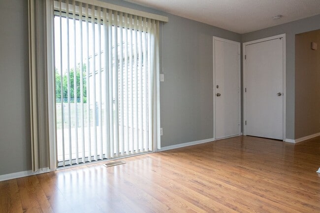 Building Photo - 3125 Tromley Ct