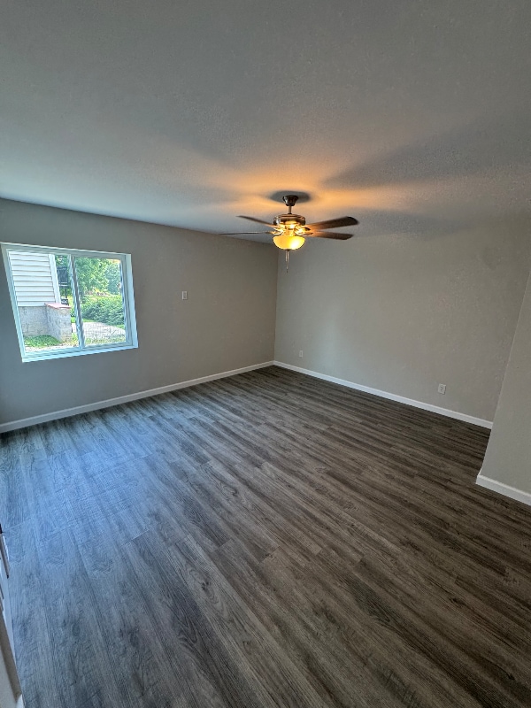 Building Photo - 1000 N Keebler Ave