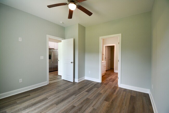 Building Photo - END UNIT Townhome-Pond View-Detached Garag...