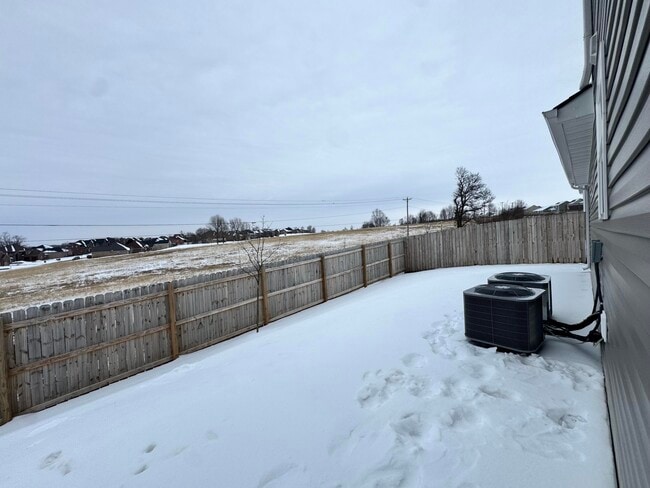 Building Photo - 127 Landry Ln