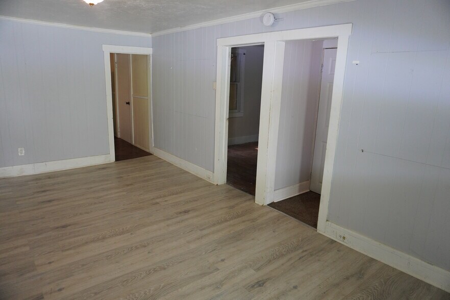 Building Photo - 2214 Vandermast Ln