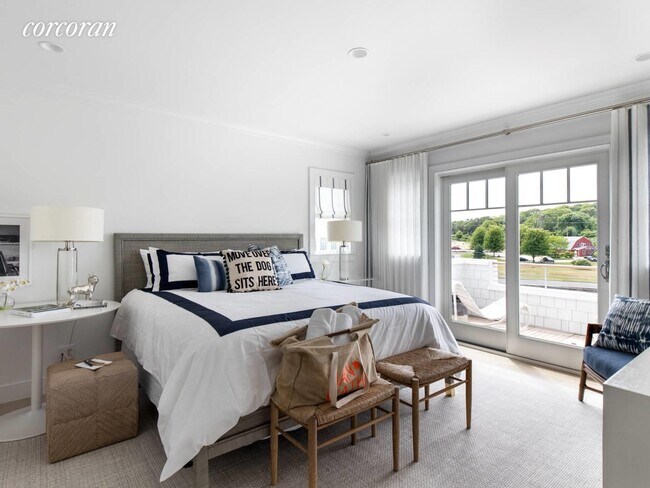 Building Photo - 57 Old Boathouse Lane S