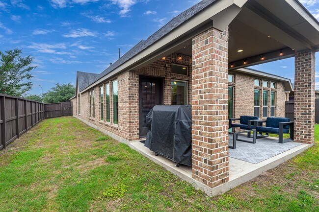 Building Photo - 29147 Crystal Rose Ln