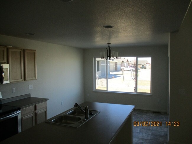 Building Photo - 3 Bed, 2.5 Bath - 2 Story Home in Windsor's Raindance Subdivision! Available Now!