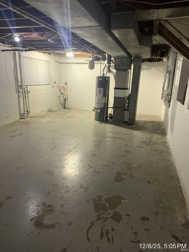 Building Photo - 2026 Shaw Ave