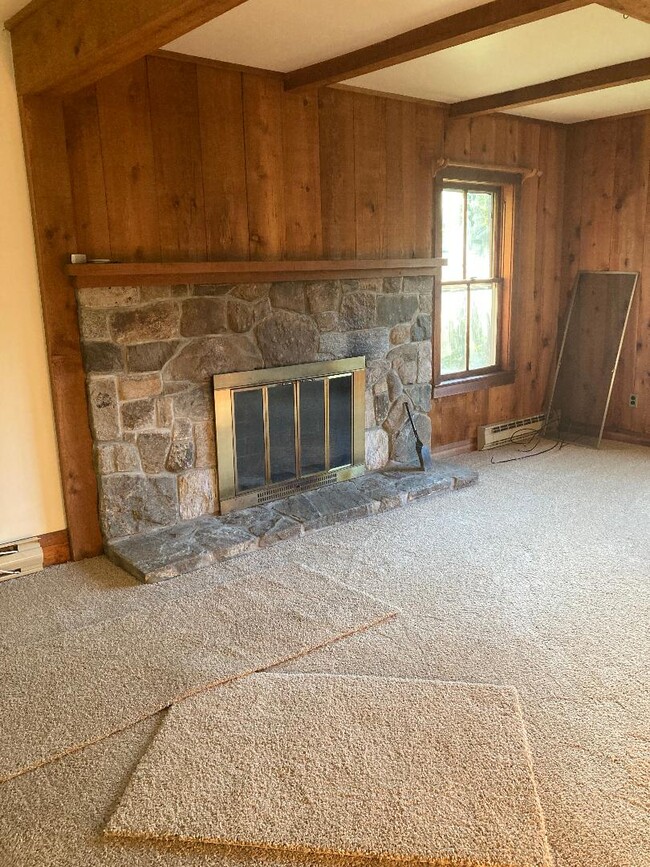 Living Room fireplace - 108 Babbitt Rd