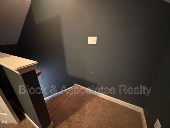 Building Photo - 2228 Stornoway Ct