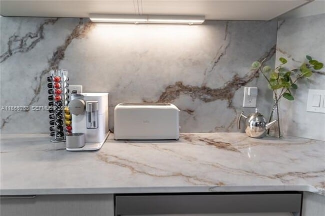 Building Photo - 3255 NE 184th St