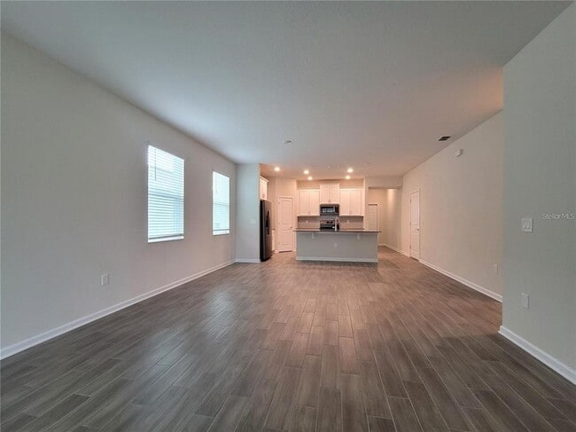 Building Photo - 5579 Bakewell Pl