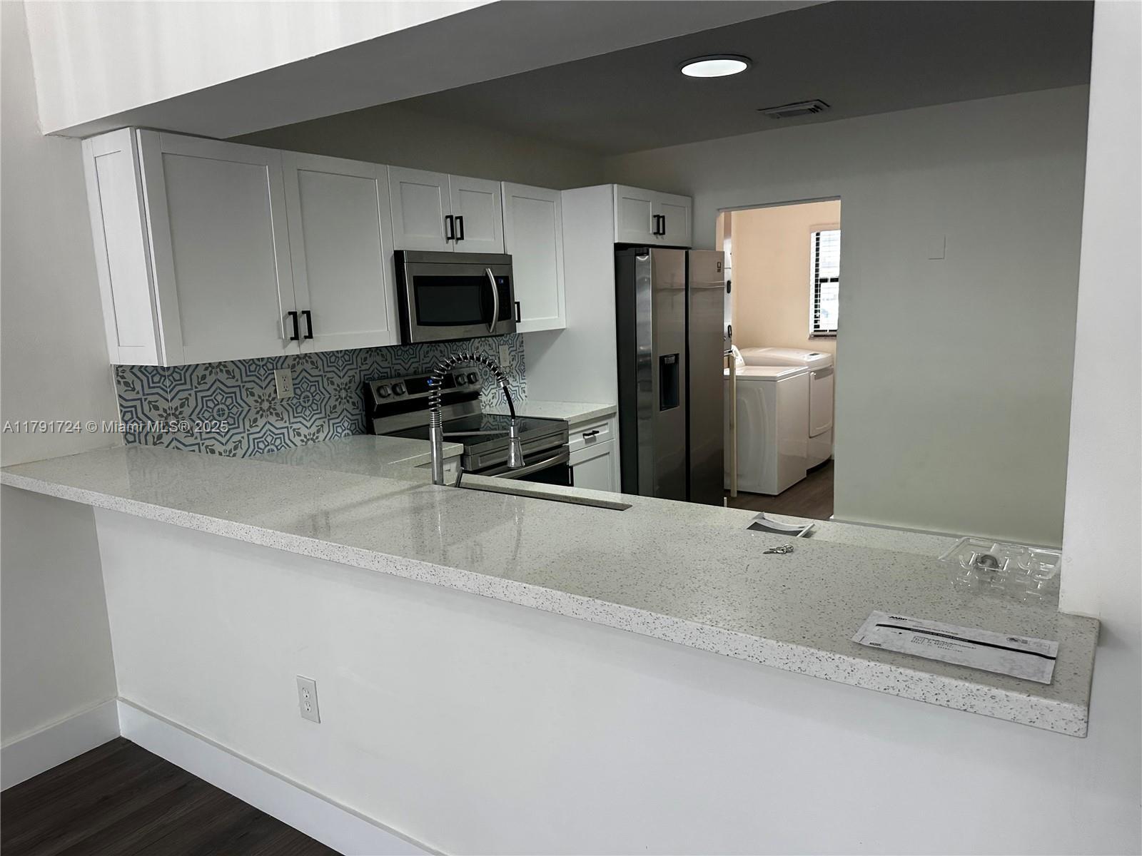 Building Photo - 13350 SW 88th Ter