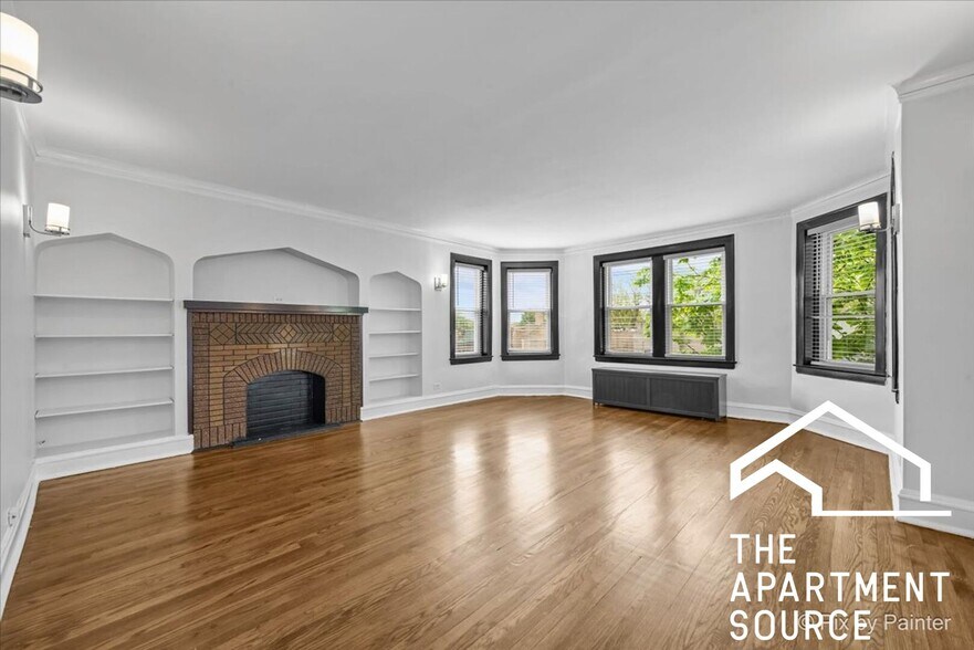 Primary Photo - 2254 W Winnemac Ave
