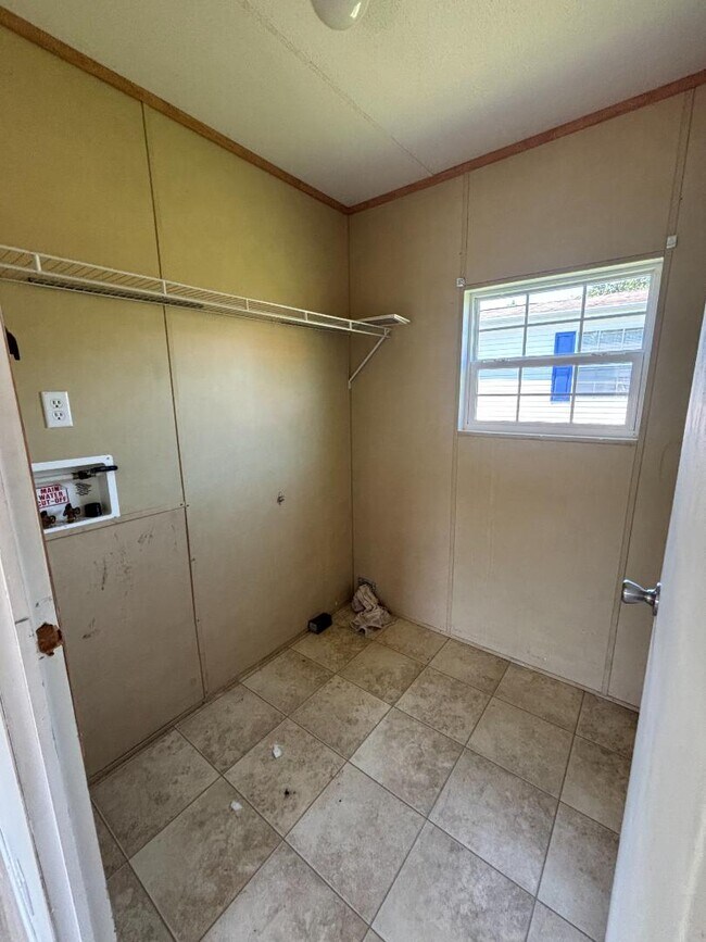 Building Photo - 10111 Piney Creek Ct