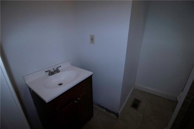 Building Photo - 1292 Monfort Rd