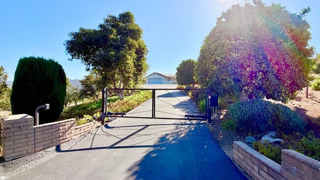 Building Photo - Beautiful Custom Single-Story Home on Gated Country Property with Spectacular Views & Pool!
