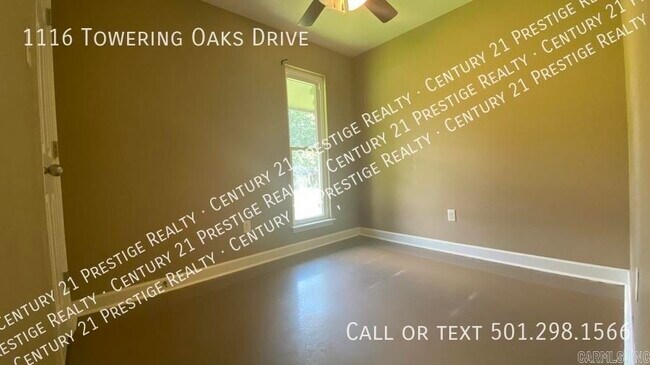 Building Photo - 1116 Towering Oaks Dr