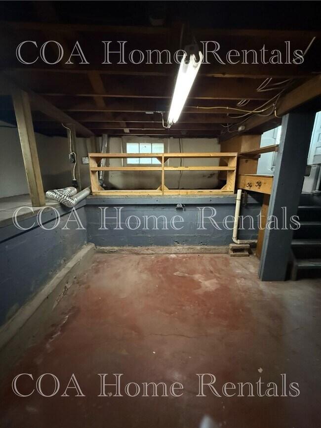 Building Photo - 1747 S Ida St