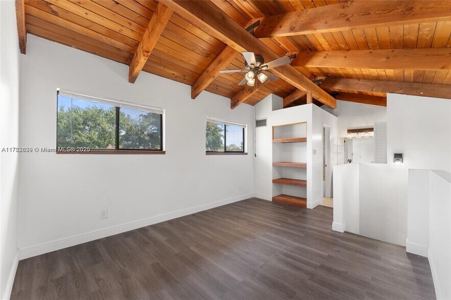 Building Photo - 8045 SW 21st Ct