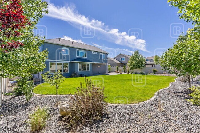 Building Photo - 17823 E Daystar Rd