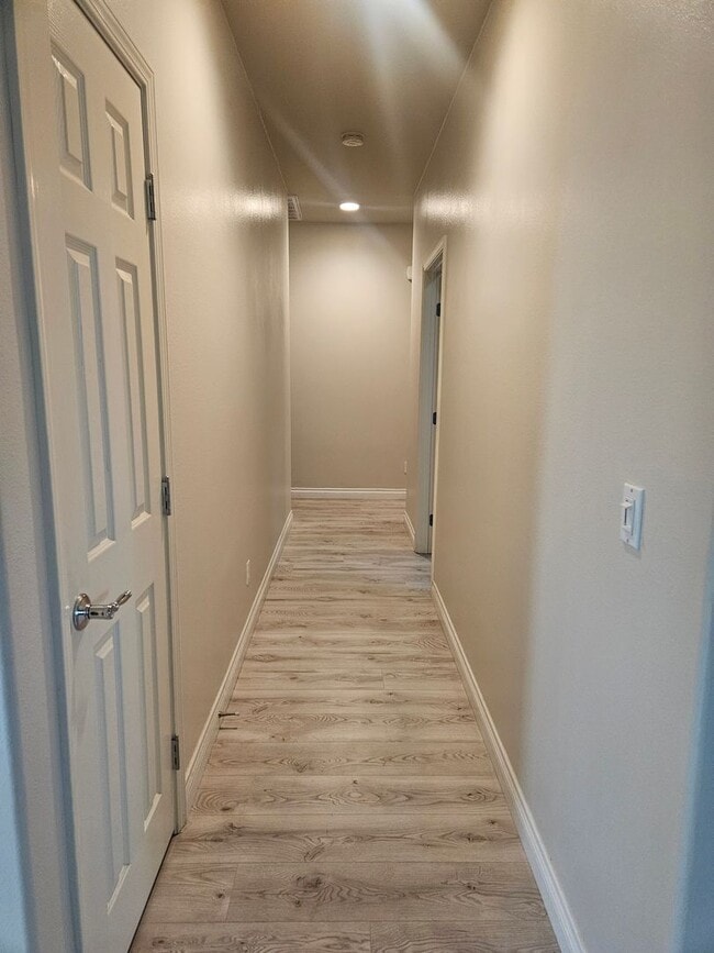 Building Photo - JESS RANCH - 3 BEDROOM