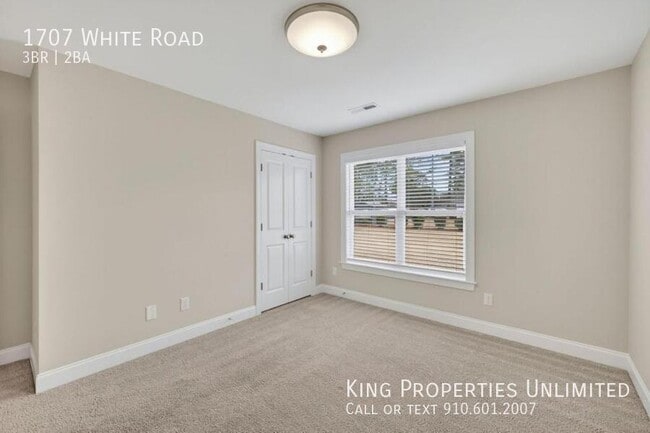 Building Photo - 1707 White Rd