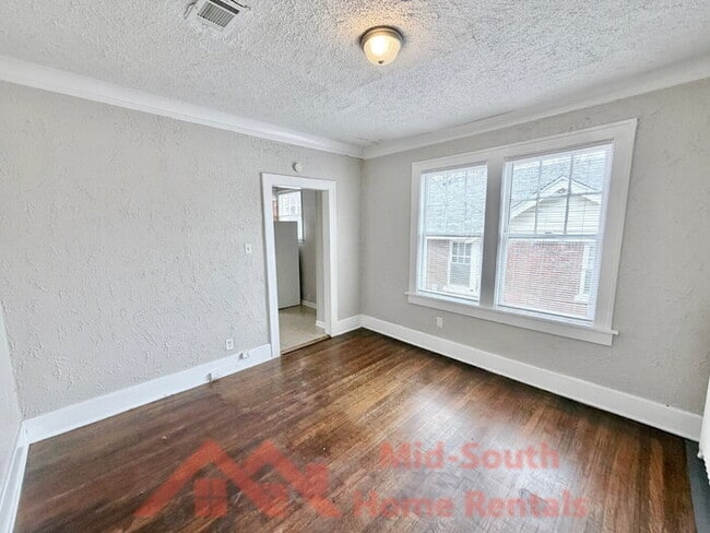 Building Photo - 1707 Glenview Ave