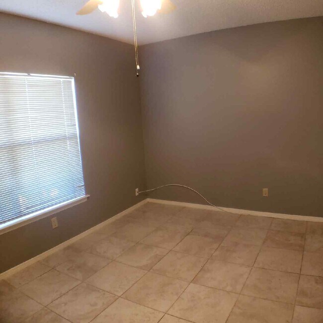 Building Photo - 8206 Talkenhorn