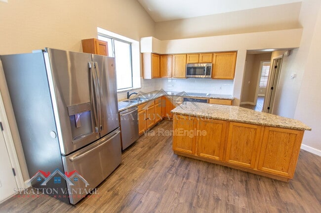 Building Photo - 38414 N 12th St